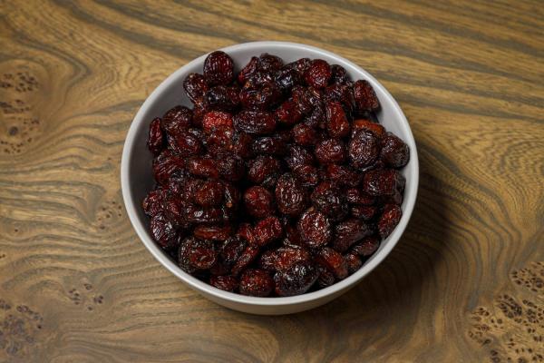 dried sour cherry nutrition