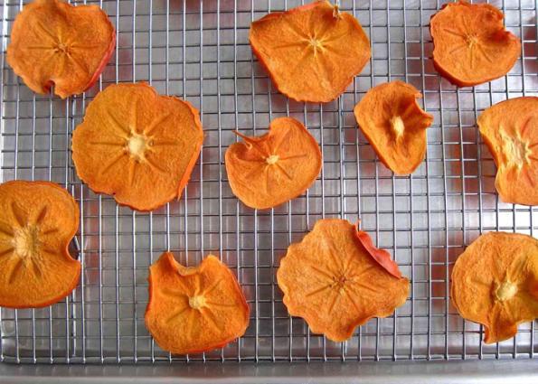 semi dried persimmon