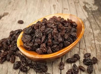 Bulk purchase of organic dried raisins with the best conditions